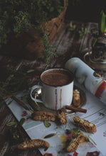 Load image into Gallery viewer, Hot Chocolate 8oz Soy Candle
