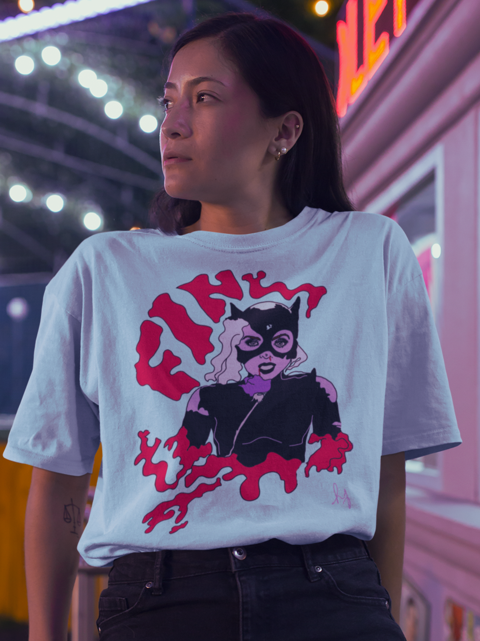Death of and Icon Catwoman Vintage Style Unisex Tee (Light Blue)