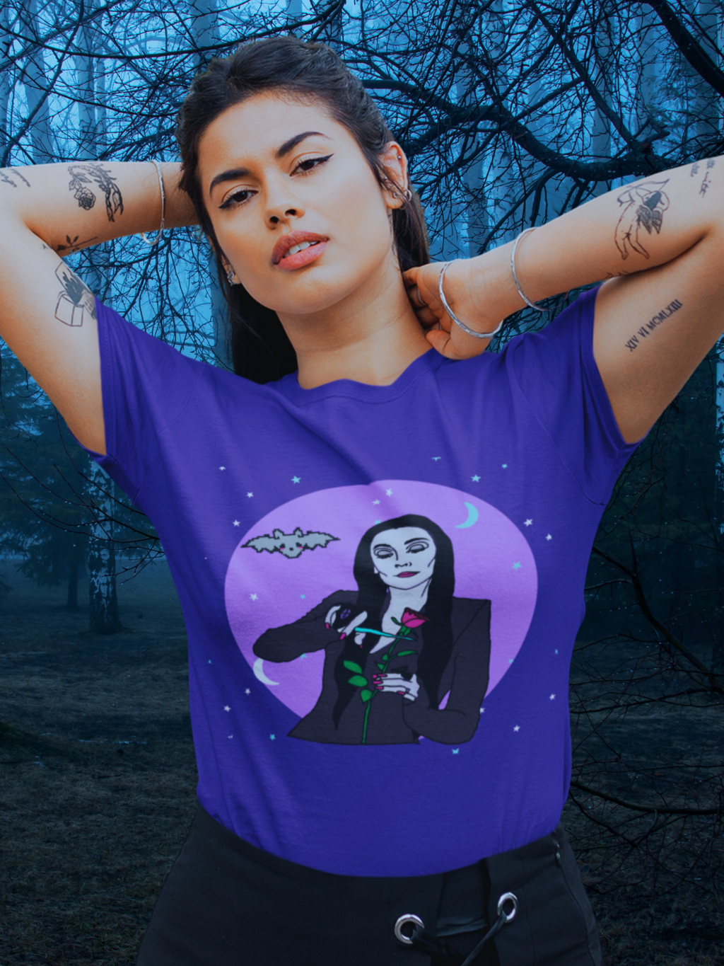 Morticia Loves Roses Retro Unisex T-Shirt