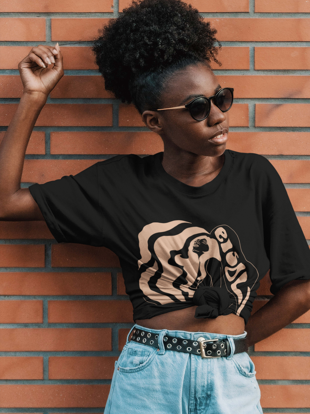 Leo  "El Sol" Vintage Style Unisex Tee