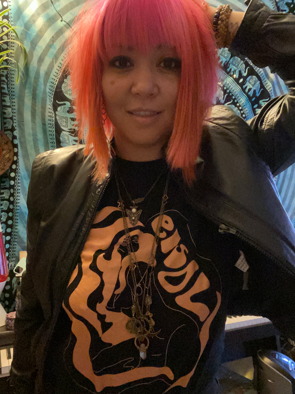 Leo  "El Sol" Vintage Style Unisex Tee